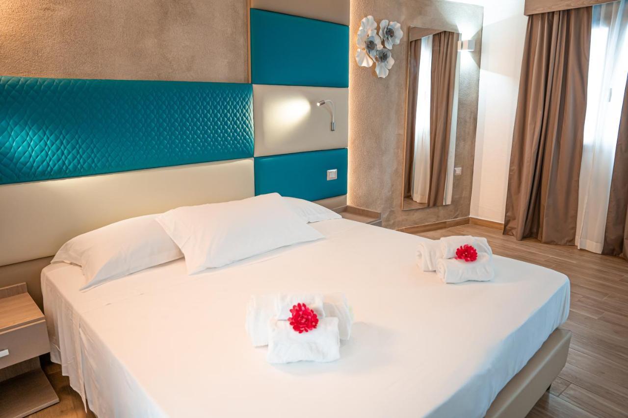 Aqua Sardinia Boutique Hotel บูโดนี ภายนอก รูปภาพ